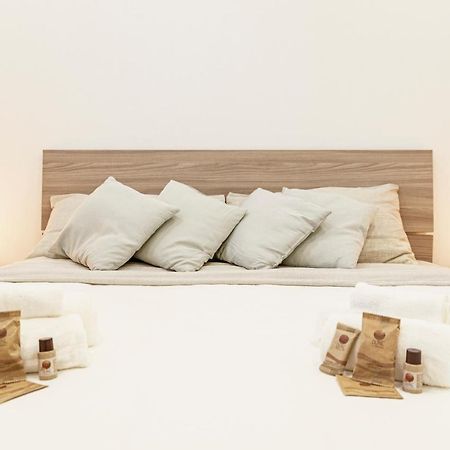 Spa & Relax Aesthetic Apartment 50M Dal Mare Monopoli Exterior foto