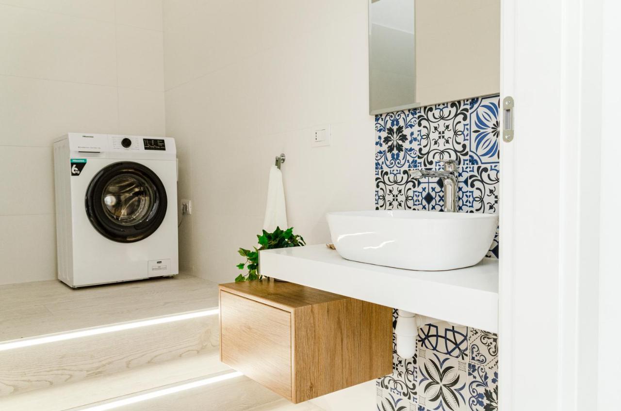 Spa & Relax Aesthetic Apartment 50M Dal Mare Monopoli Exterior foto